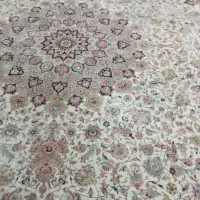 فرش 4در5زمرد کاشان کاملا سالم و تمیز و کناره 1در4|فرش|مشهد, حسین‌آباد|دیوار