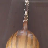 سه تار معتوفی|سازهای سنتی|همدان, |دیوار