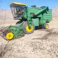 کمباین جاندیر 68 موتور مشکی