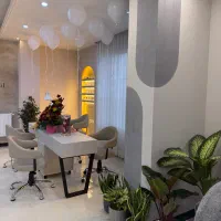 استخدام نیروی فعال سالن