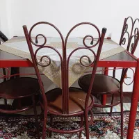 میز و صندلی