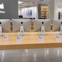 iMac All in one کامپیوتر رومیزی اپل گرافیک دار