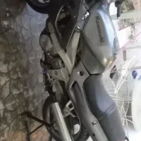 کاوازاکی zzr400