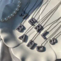 گردنبند حروف نگینی