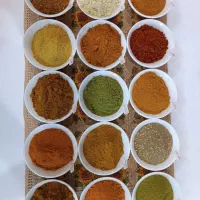 ادویه جات ترکیبی وخانگی هماخانم