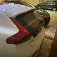 ولوو v40|خودرو سواری و وانت|تهران, اوین|دیوار