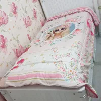 تختخواب سفید کاملا سلامت