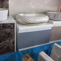 روشویی کابینتی و توالت فرنگیو زمینی