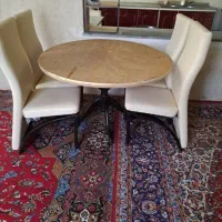 میز غذاخوری چهار نفره سالم در حد نو