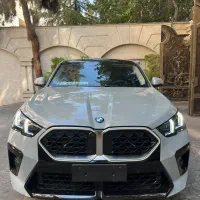 ب ام و X2