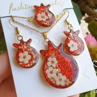 زیورآلات یلدایی رزینی( گردنی گوشواره گیره سر و.)|زیورآلات و اکسسوری|کاشان, ۲۲ بهمن|دیوار