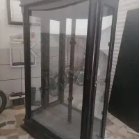 بوفه شیشه ای