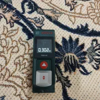مترلیزری بانورقرمز مارک بوش