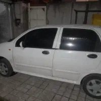 ام وی ام ۱۱۰  سفید رنگ. بیرنگ