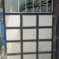درب انباری محکم تقریباً 67کیلو