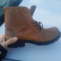 بوت cat چرم خالص