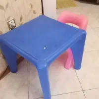 میز و صندلی کودکانه