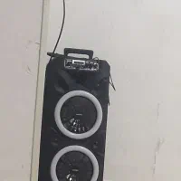 اسپیکر با میکرفون