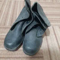 پوتین سر بازی ولباس|کیف، کفش، کمربند|پاکدشت, پاکدشت (مامازند)|دیوار