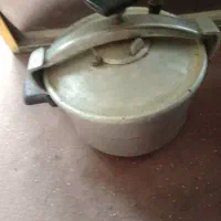 زود پز قدیمی  سالم