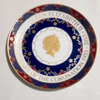 بشقاب یادبود ملکه الیزابت با جعبه