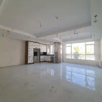 استادمعین / 96 متر / 2 خواب / گذر ۸ متری / نوساز