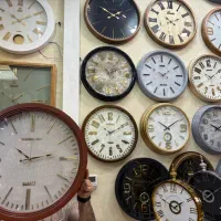 ساعت دیواری طرح خطی زمینه کنفی جدید موتور ضمانتی|ساعت دیواری و تزئینی|مشهد, کوشش|دیوار