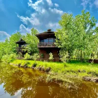 تفریحات-مهیج-در-یک-ویلای-لوکس