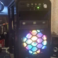 کیس گیم چهار هسته رم 8 گرافیک Rx470 4gb