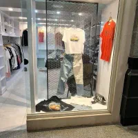 فروش دکور بوتیک لباس وکفش