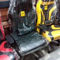 صندلی اداری.مدیریتی|صندلی و نیمکت|قم, شاه ابراهیم|دیوار