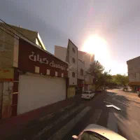 یک باب مغازه در بازار مبل