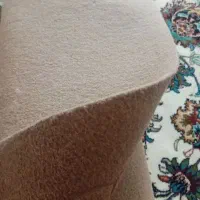 موکت کارکرده در حد نو وضخیم در دوطرح نخلی وابرنگ