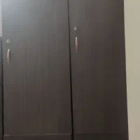 یک عدد دراور 7کشوبا 3عدد کمد لباس