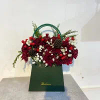 ساک‌ دستی و باکس گل