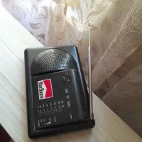 رادیو قدیمی Marlboro دو موج FM AM سالم روشن|کلکسیون اشیاء عتیقه|تهران, امیر بهادر|دیوار