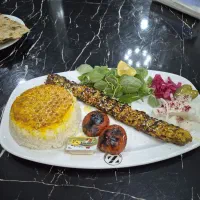 کارگر و کمک اشپز ساده نیازمندیم همراه جای خواب