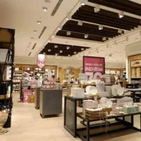 حسابدار خانم / فروشنده خانم/ فروشگاه بزرگ و معتبر