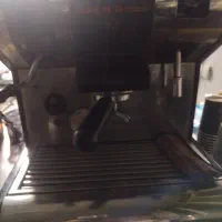 ب یک باریستا نیازمندیم