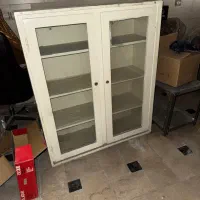 ویترین شیشه ای تمام چوب