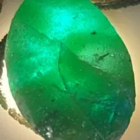 انگشتر زنانه زمرد اصل