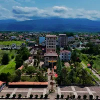استخدام نیروی خدمات وخانه داردرهتل الماس عباس آباد