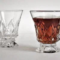 فنجون ویکتور پایه دار
