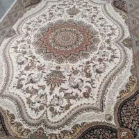 یک جفت فرش سفید