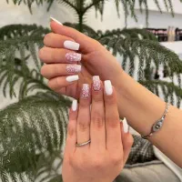 کاشت و ترمیم ناخن|خدمات آرایشگری و زیبایی|شاهین‌شهر, مخابرات (شهید بهشتی)|دیوار