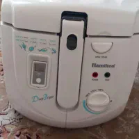 تعدادی وسایل خانه نو همراه با کارتون