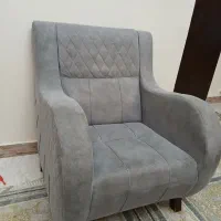 مبل ۵ نفره همراه با میز جلو مبلی چوبی و دوعدد عسلی|مبلمان خانگی و میز عسلی|تهران, خاوران|دیوار