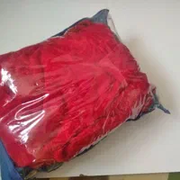 حوله تن پوش رنگ قرمز بعلت جمع کردن مغازه تک مانده|کفش و لباس بچه|دماوند, مسکن مهر گیلاوند|دیوار