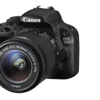 دوربین canon100D تمیز +لنز 18-55|دوربین عکاسی و فیلم‌برداری|قم, دورشهر|دیوار
