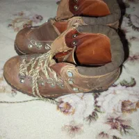 کفش آلمانی کوهنوردی
